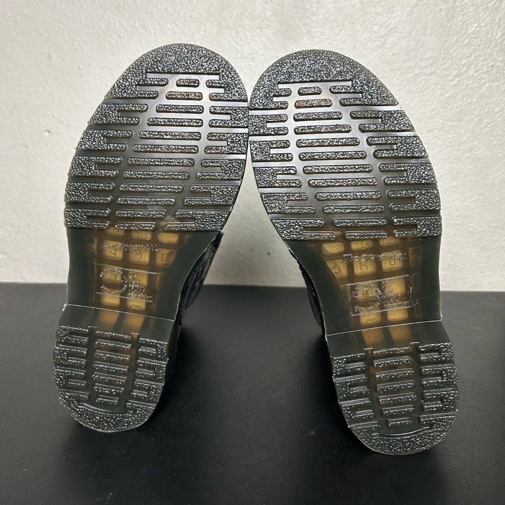 NEW Dr. Martens 1460 Wild Serpant Smooth Black Leather Boots Size 5 Women’s - Picture 8 of 9